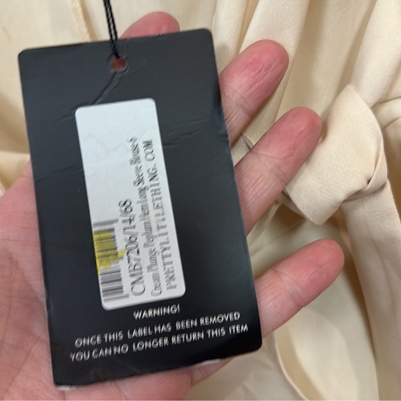 Pretty Little Thing Blouse - Picture 7 of 7